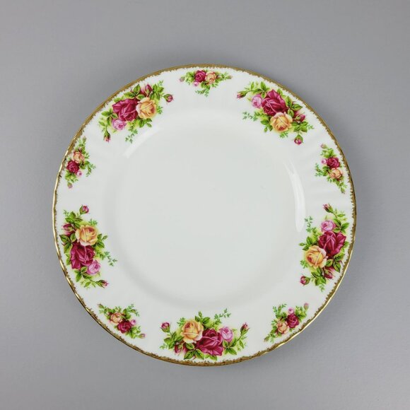 Royal Albert Old Country Roses Dinner Plate Fluted Edge Pretty Gold Trim England - Picture 1 of 10